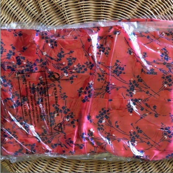 Top Shop Wispy Floral Print MIDI - Picture 7 of 7